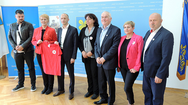 Čelnici Hrvatskog CK sa županom Petryjem/Snimio Marko Čuljat                                                                                                                                                                                              